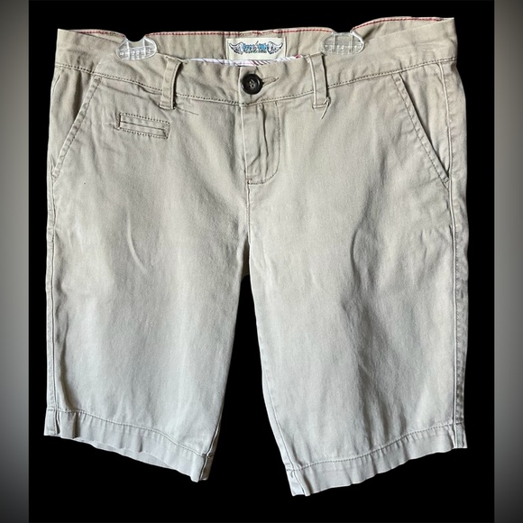 Freestyle Revolution Juniors Low Rise Chino Shorts US 7 MediumBeige Cotton - Picture 1 of 4